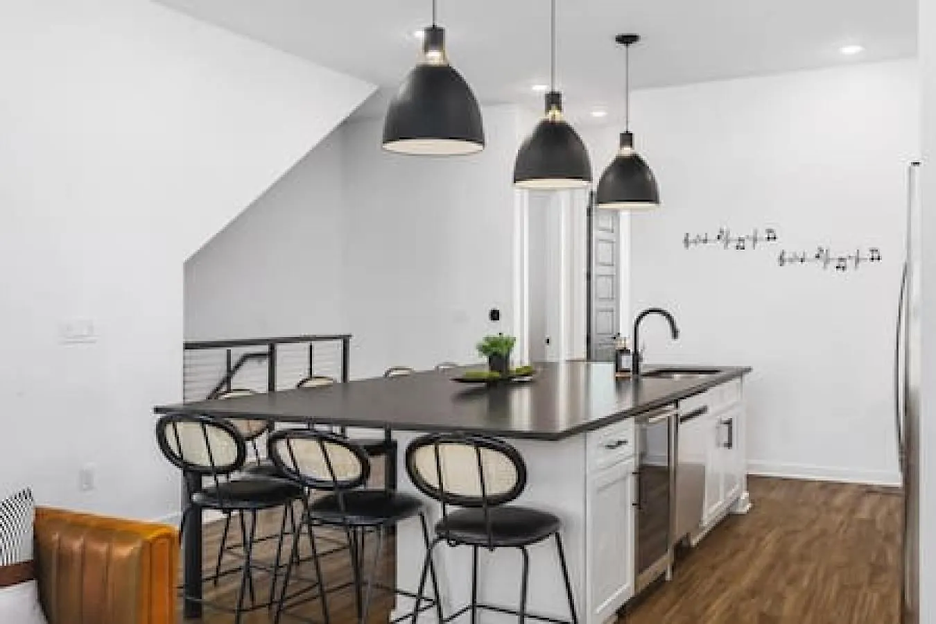 Modern Home With Large Patio Plus Rooftop Deck And Garage Nashville Holiday home